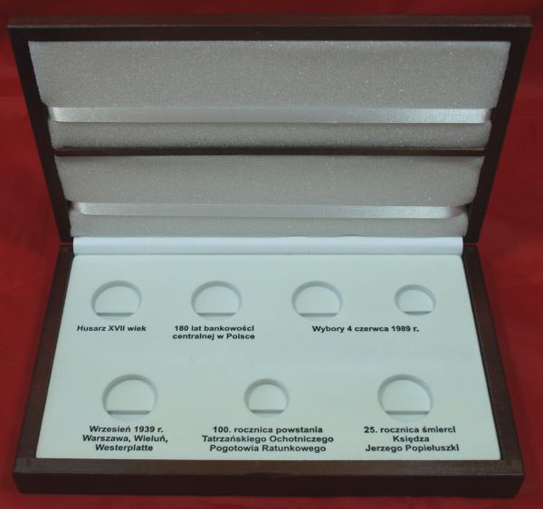 Kaseta na monety złote 2009 r. Numizmato De Luxe